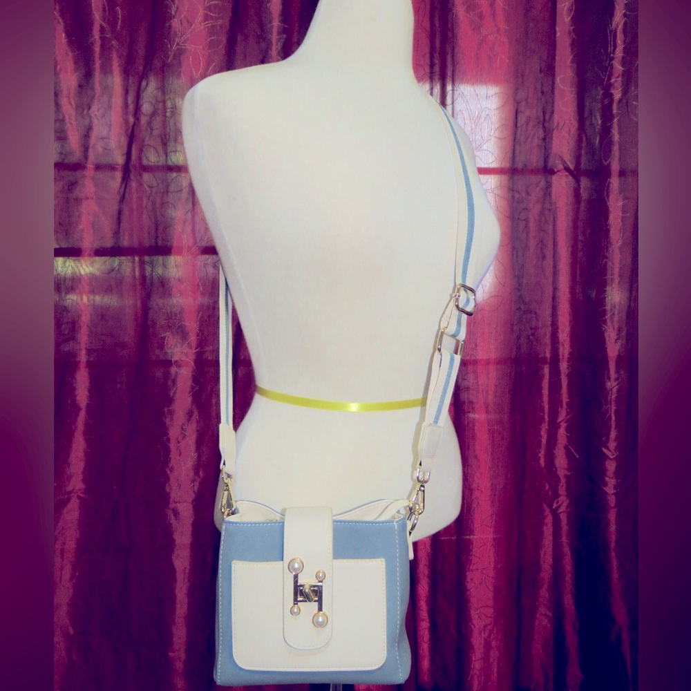 Light Blue Purse - Picture 8 of 9